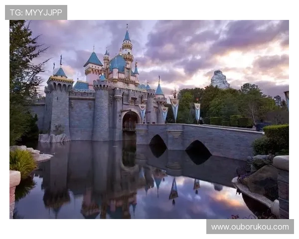 加州娱乐：主题公园带来的欢乐与家庭旅游新体验